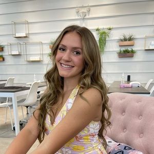 Meet your Posher, Hannah